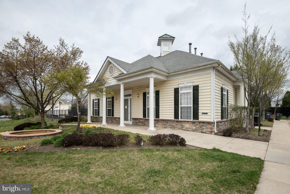 PARKSIDE AT DULLES - Residential