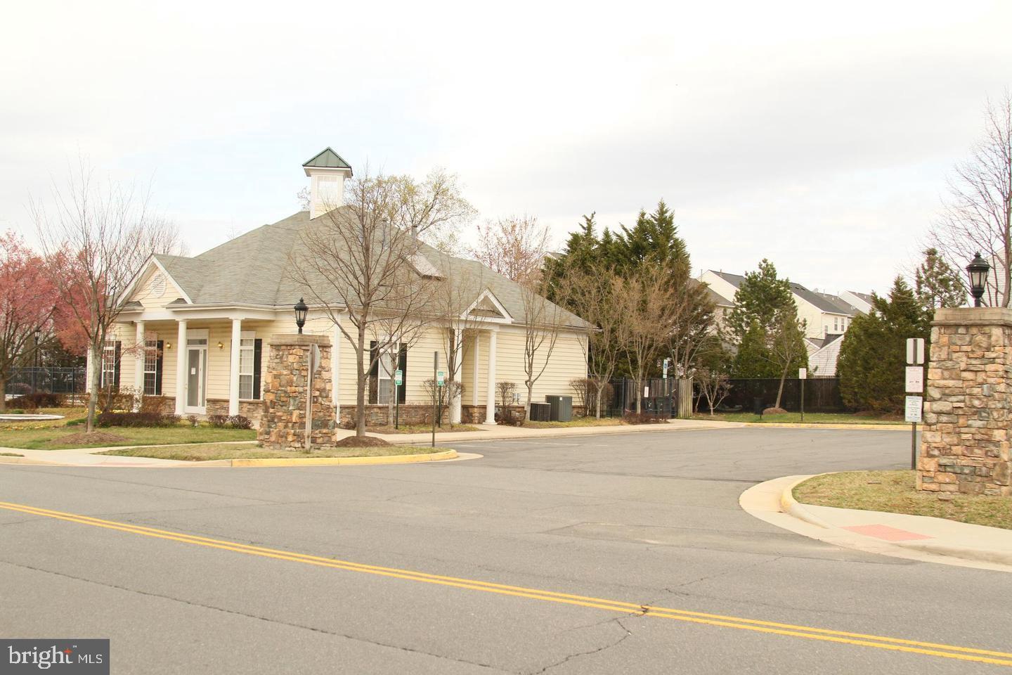 PARKSIDE AT DULLES - Residential