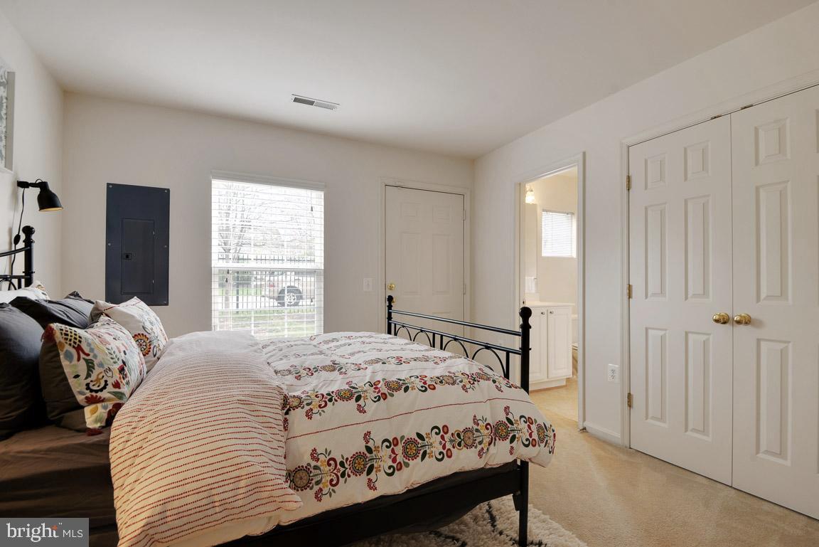 PARKSIDE AT DULLES - Residential