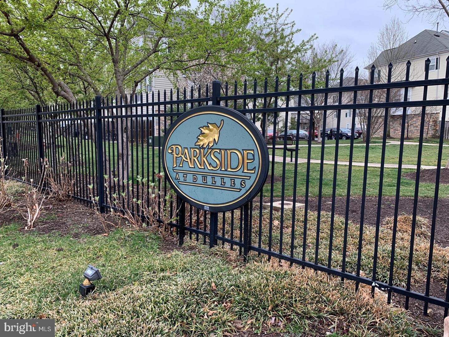 PARKSIDE AT DULLES - Residential