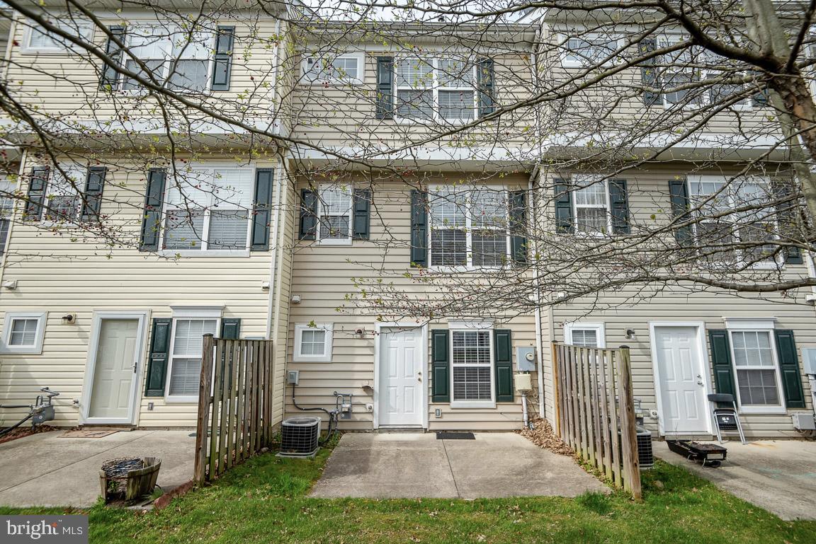 PARKSIDE AT DULLES - Residential