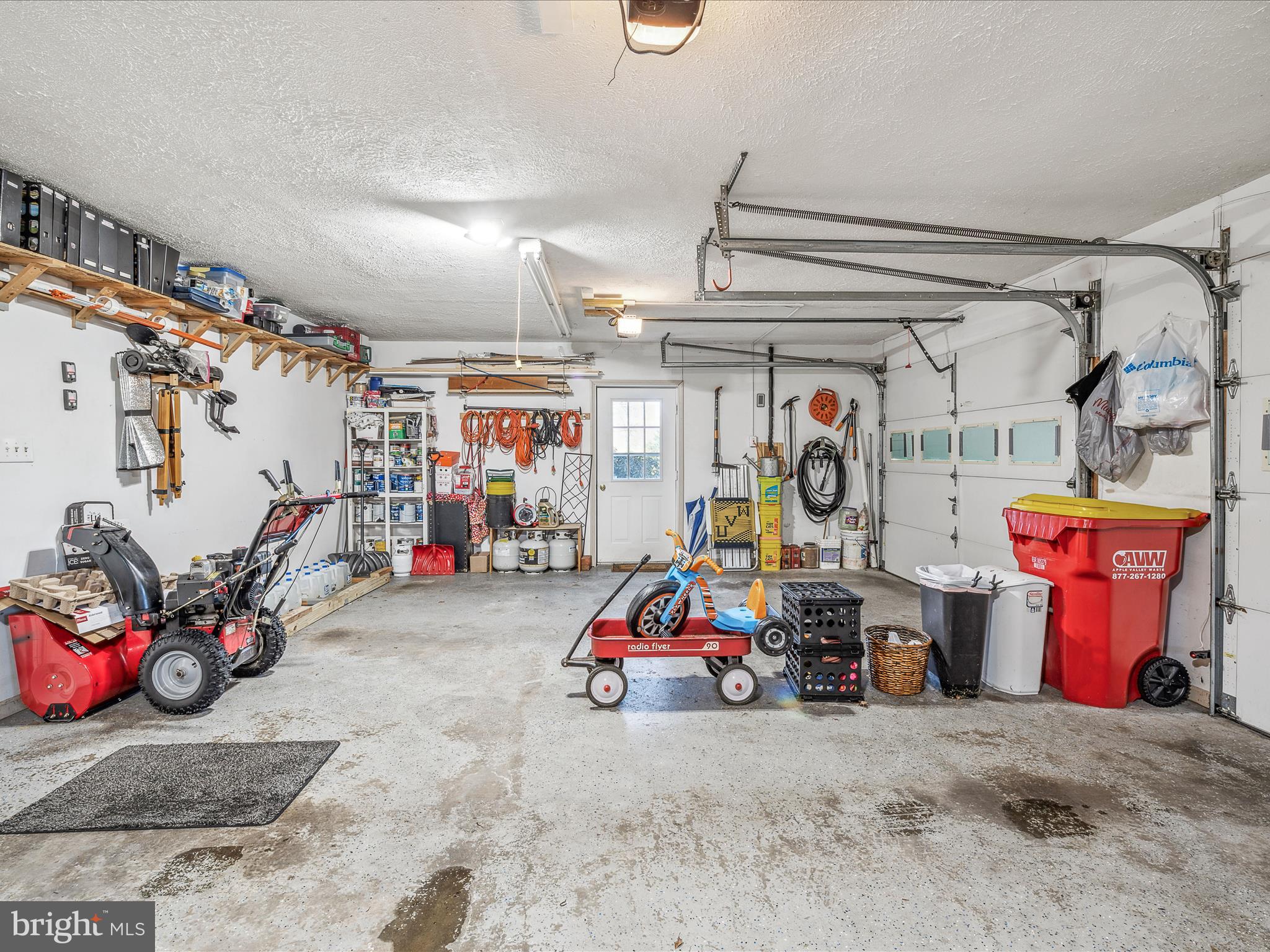 HOLLIS MANOR - Residential