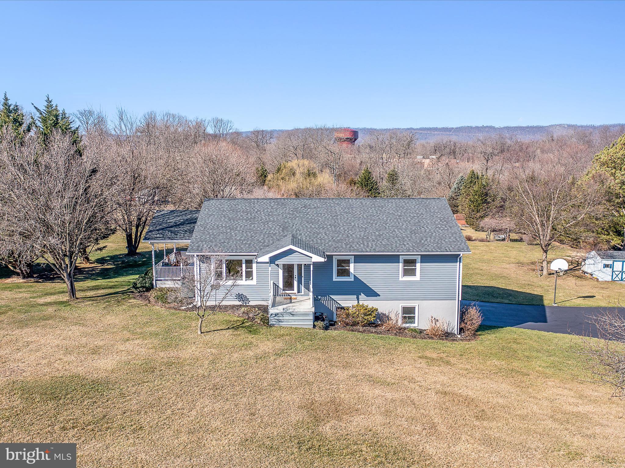 HOLLIS MANOR - Residential