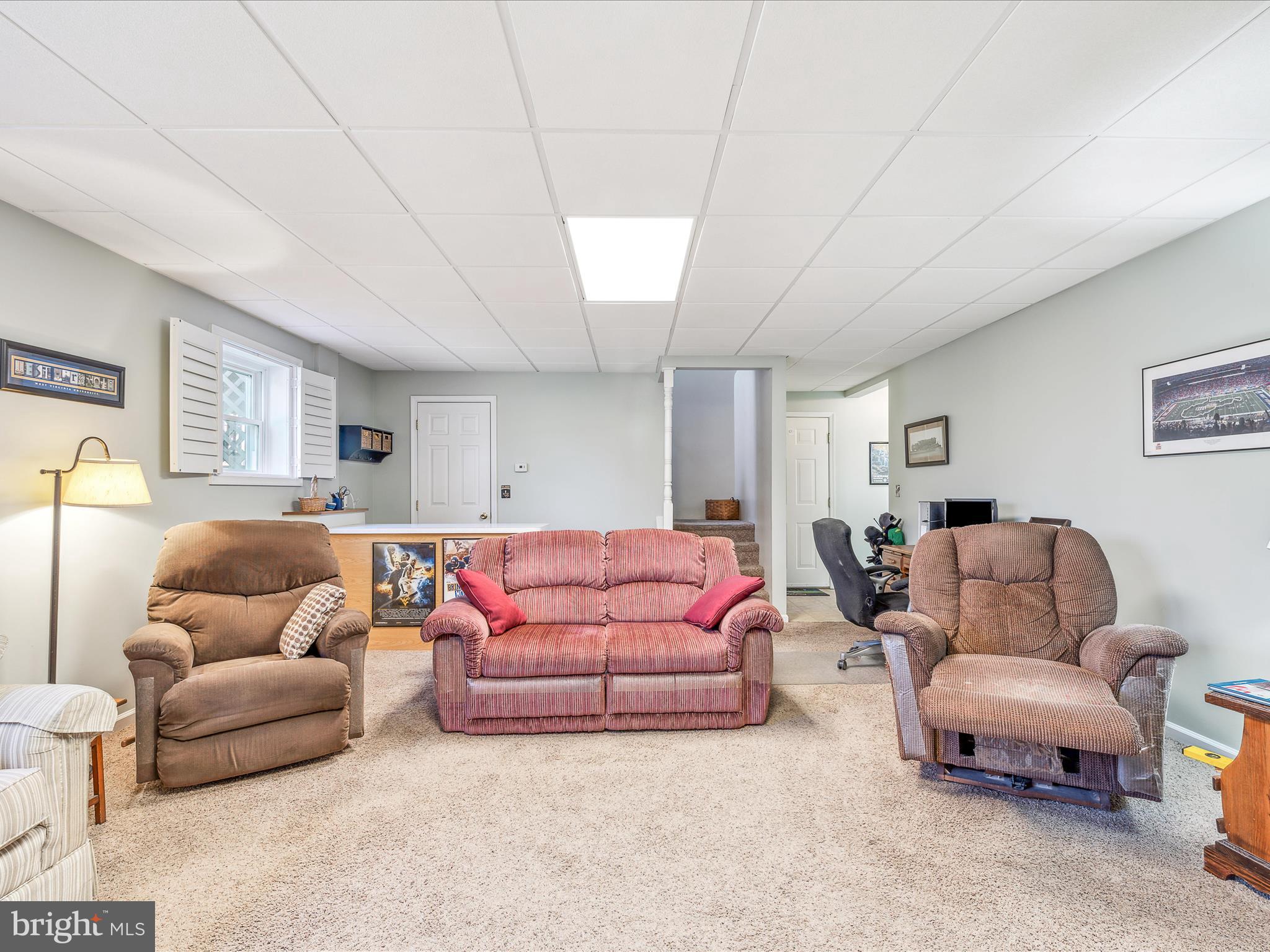 HOLLIS MANOR - Residential