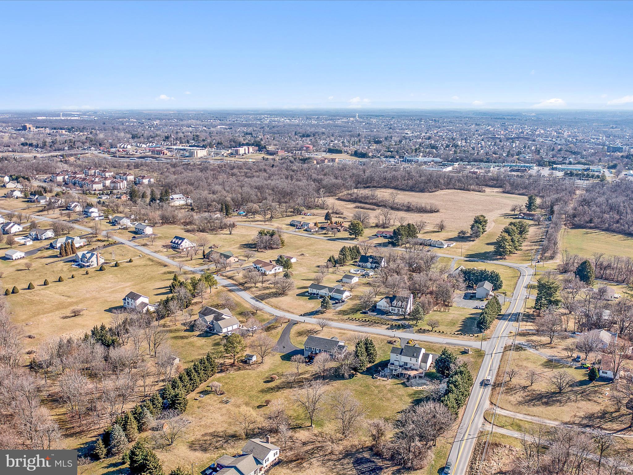 HOLLIS MANOR - Residential