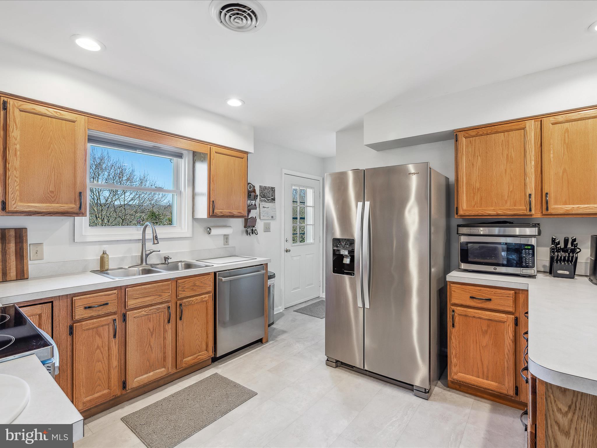 HOLLIS MANOR - Residential