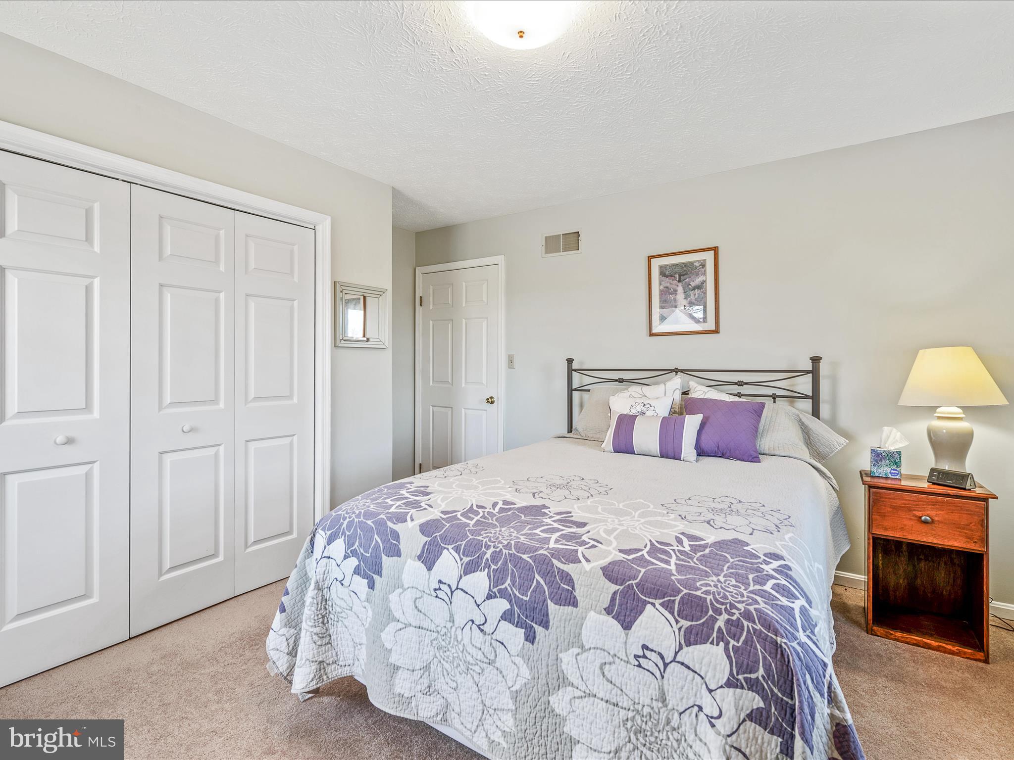 HOLLIS MANOR - Residential