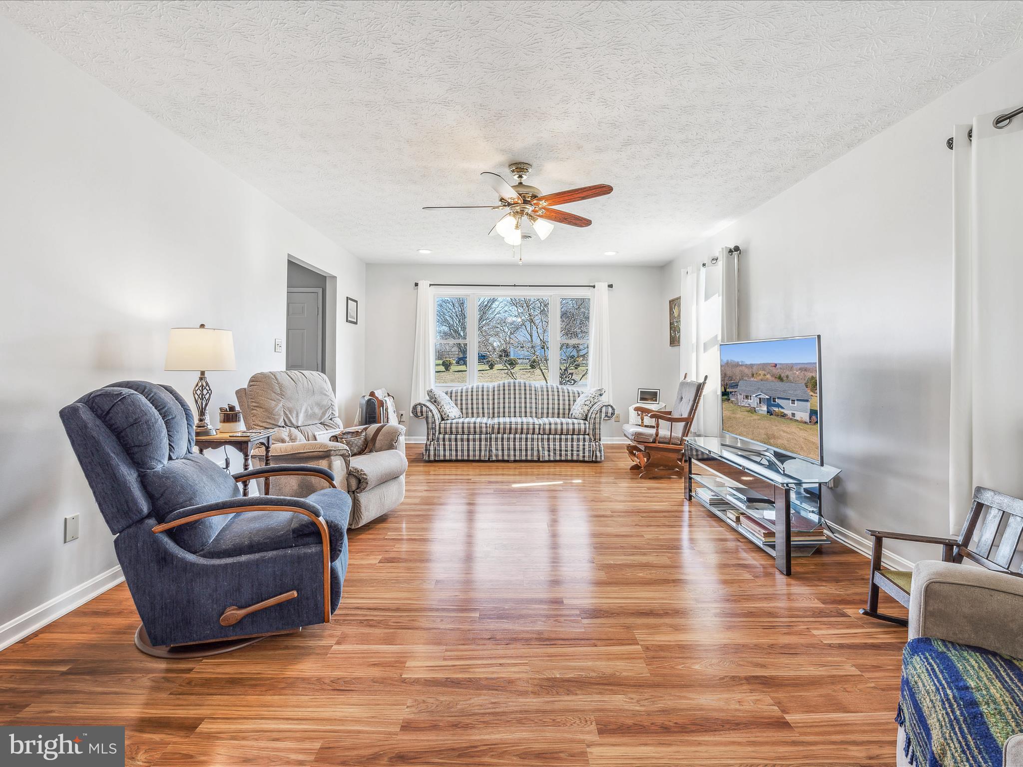 HOLLIS MANOR - Residential