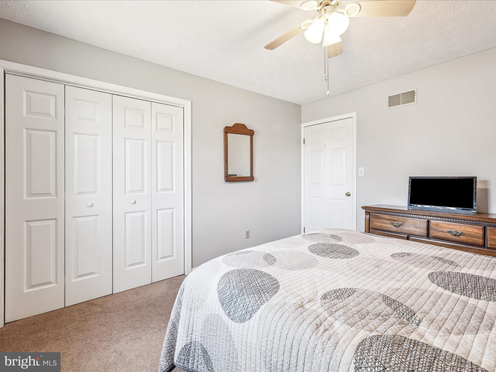 HOLLIS MANOR - Residential