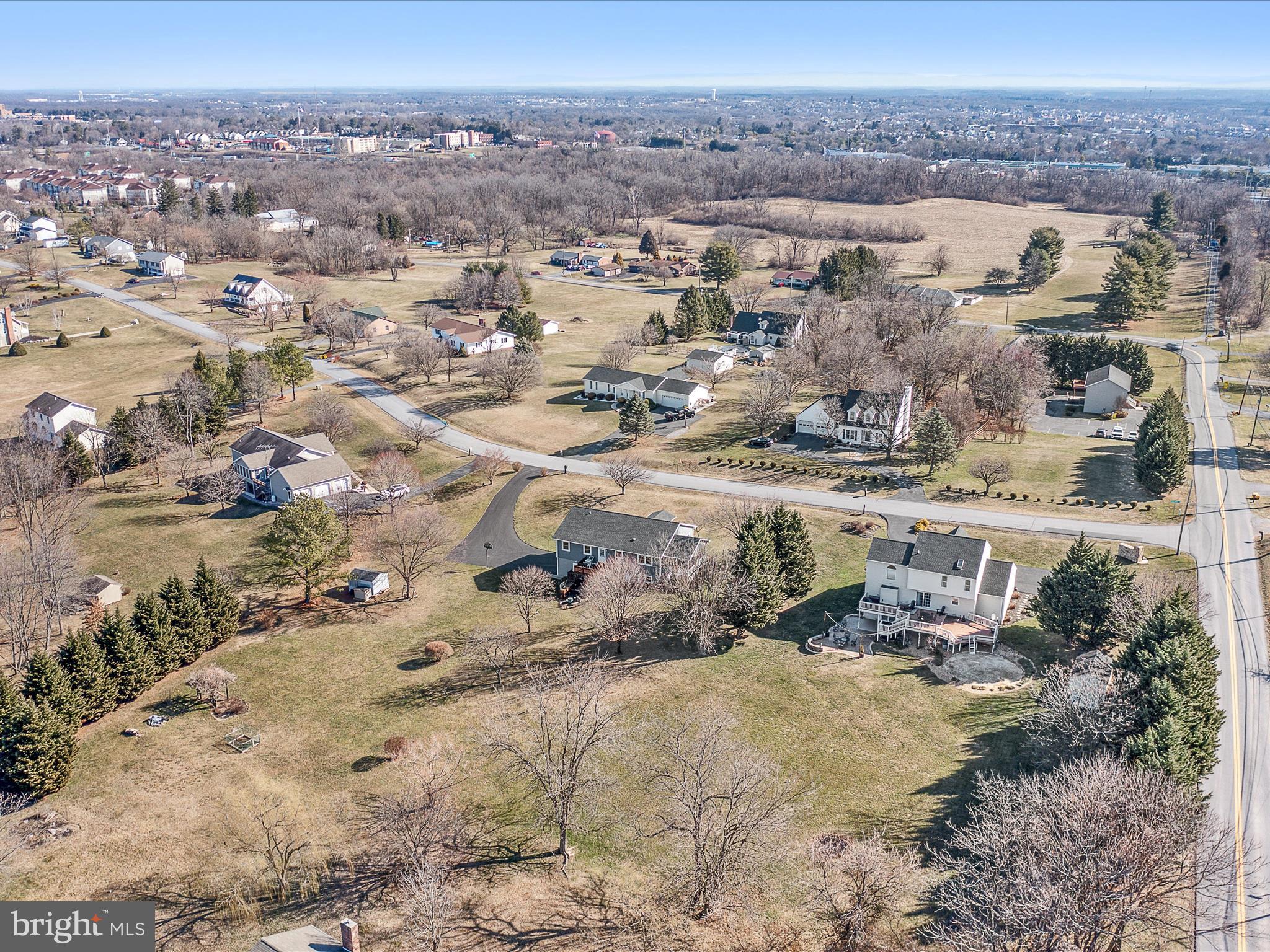 HOLLIS MANOR - Residential