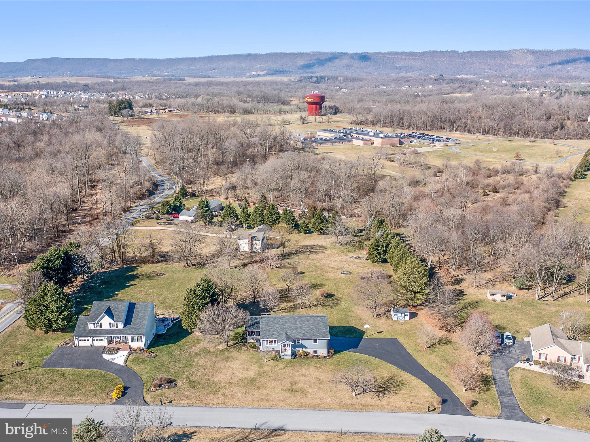 HOLLIS MANOR - Residential