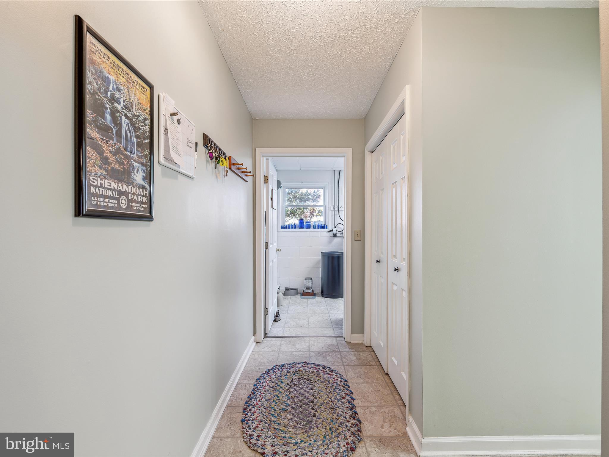 HOLLIS MANOR - Residential