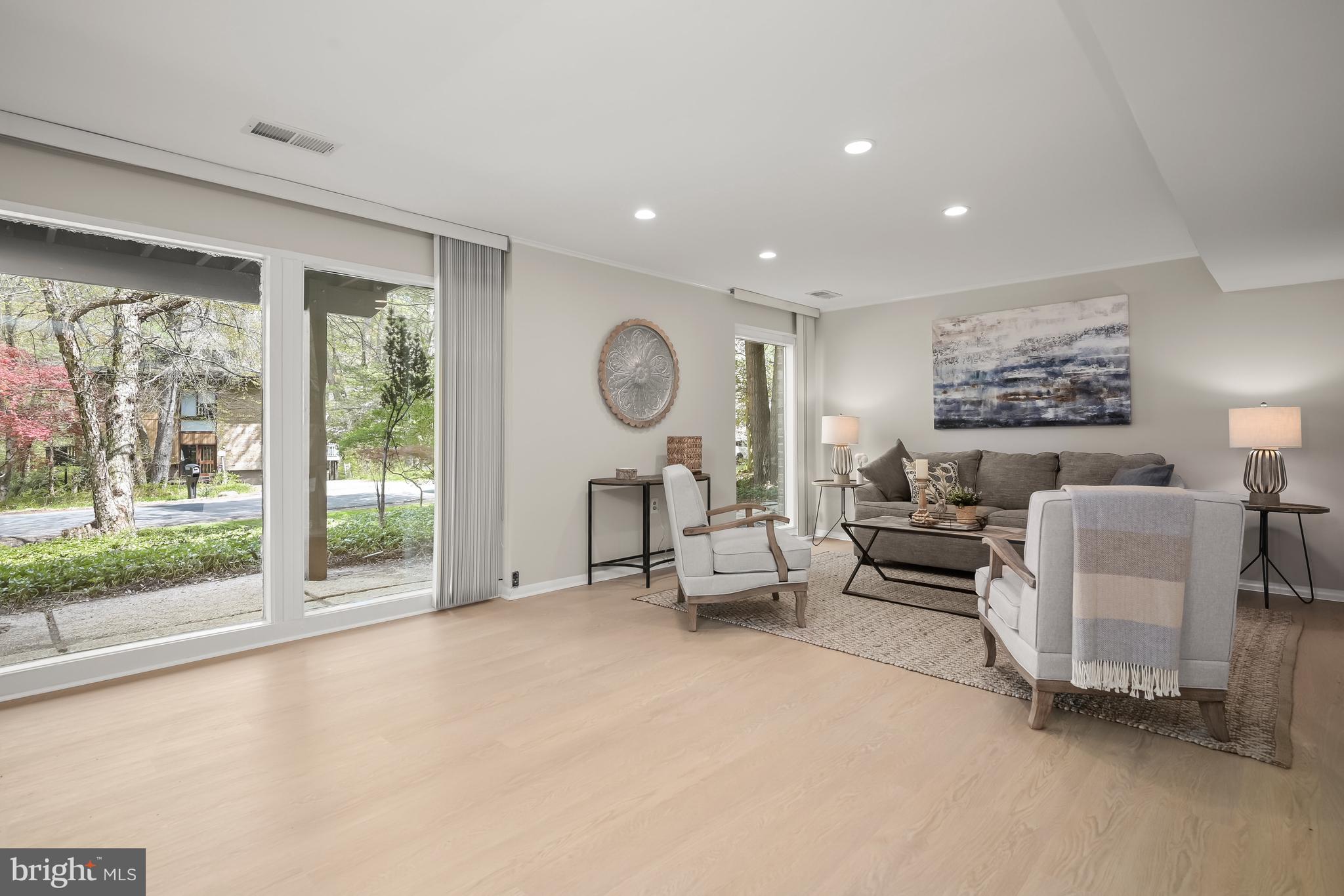 RED COAT WOODS - Residential