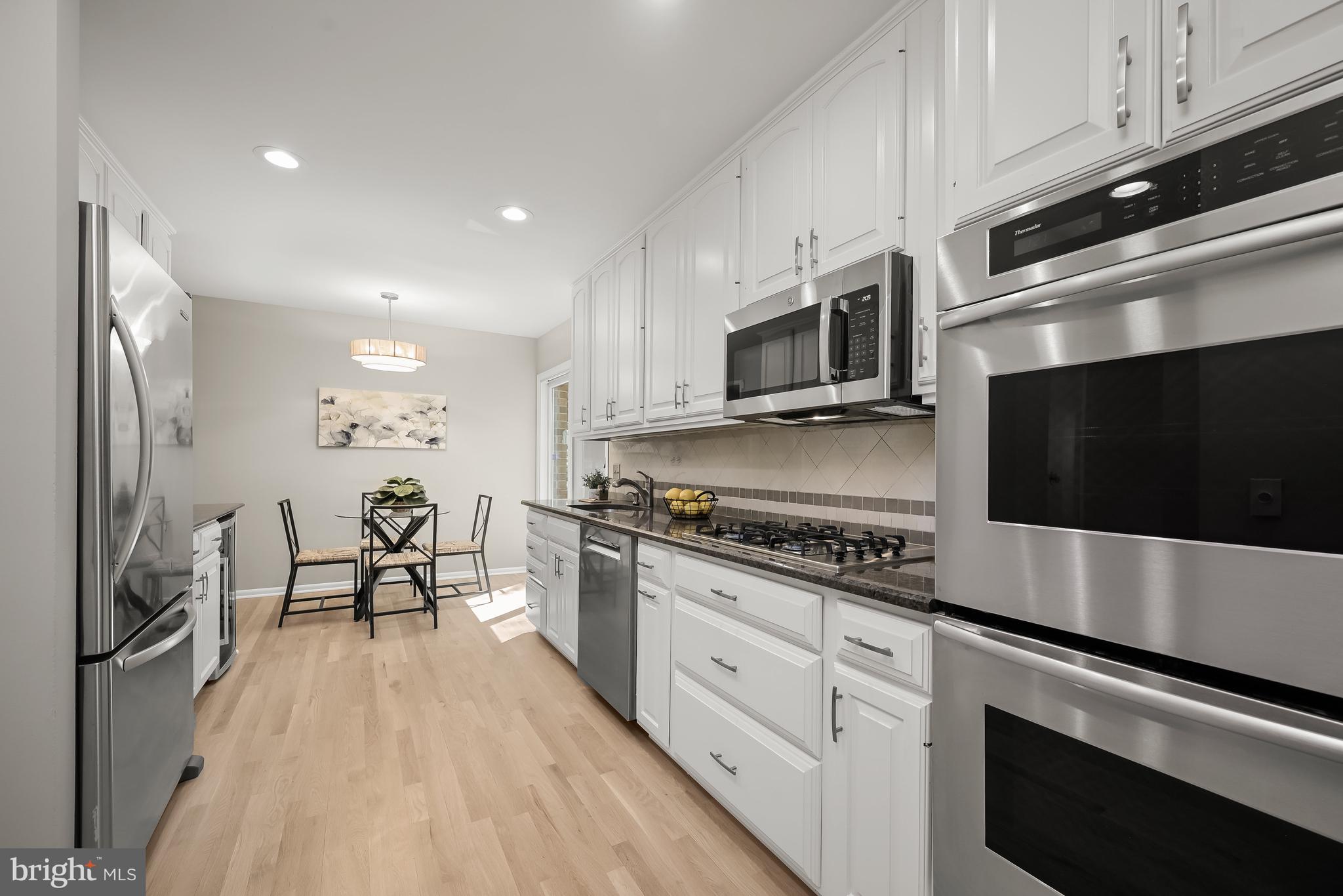 RED COAT WOODS - Residential