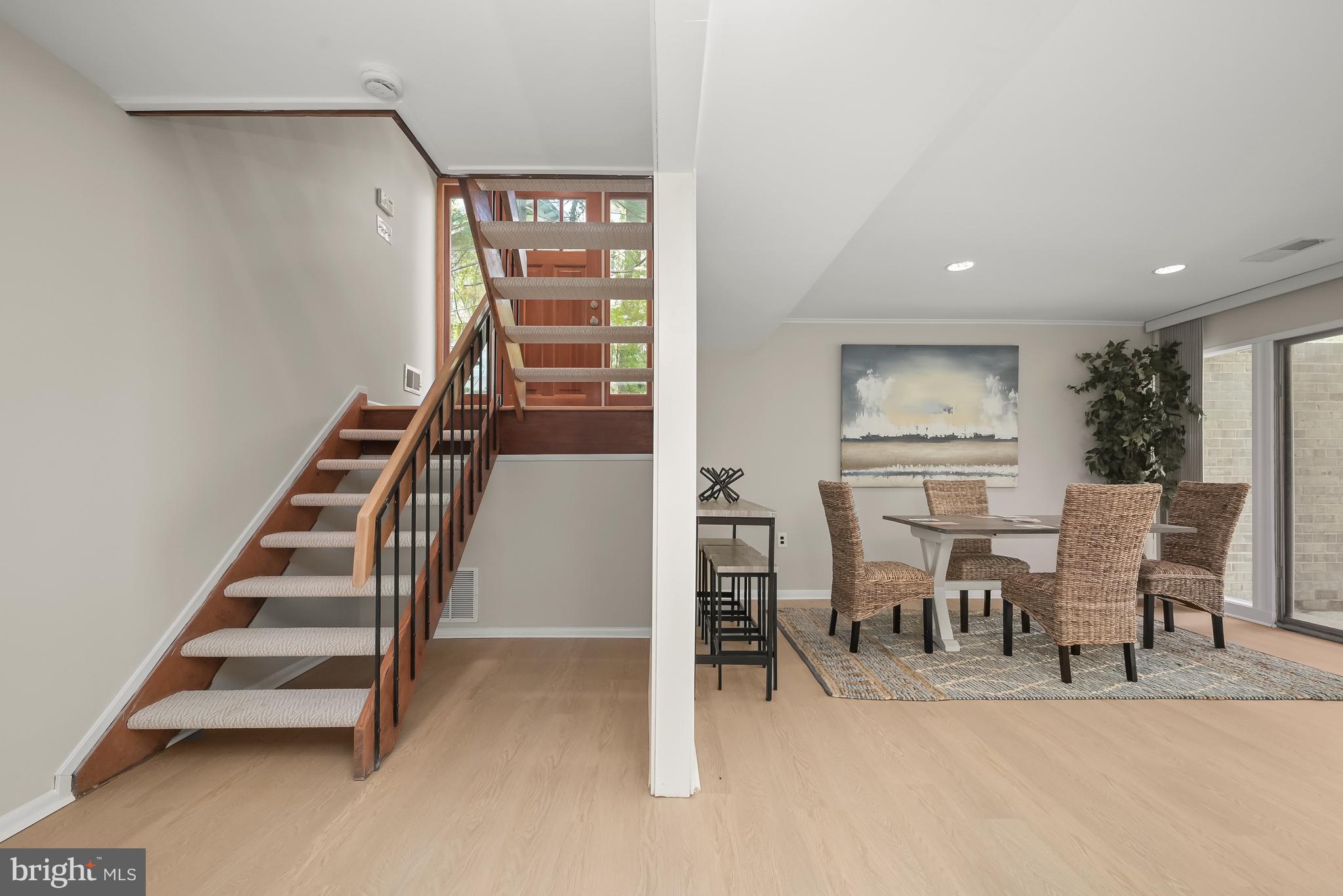 RED COAT WOODS - Residential