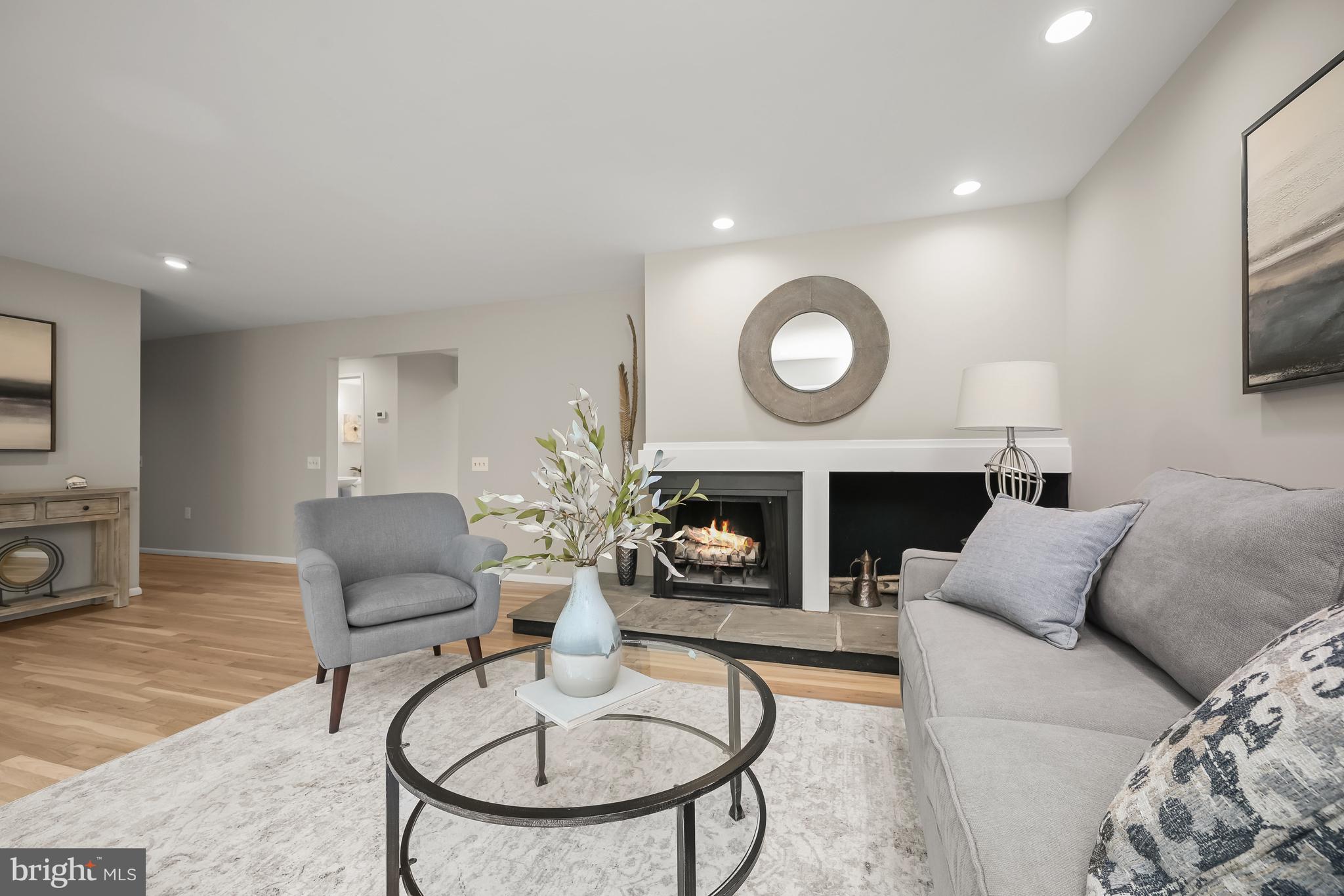 RED COAT WOODS - Residential