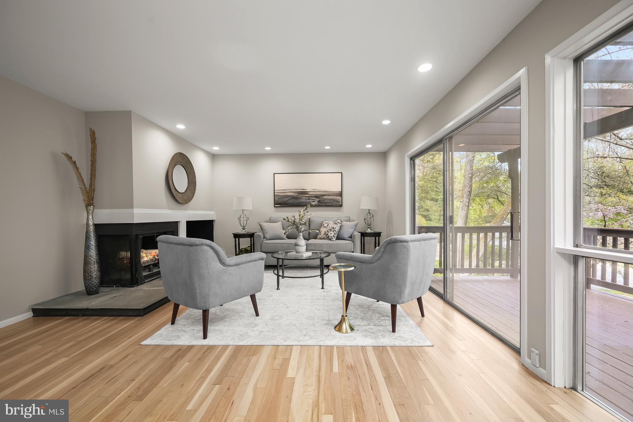 RED COAT WOODS - Residential