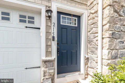 215 Laurel Lane, Perkasie, PA MLS: PABU2092572