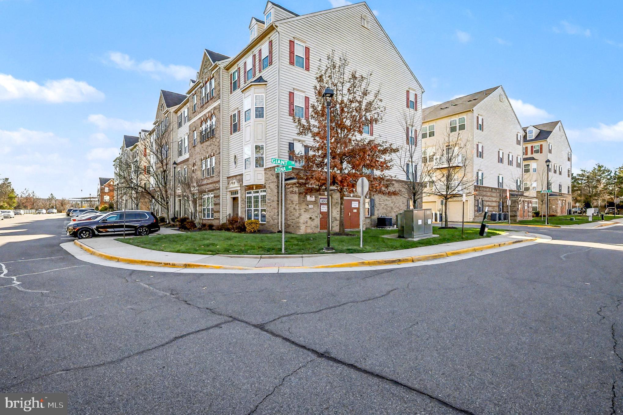 HEATHCOTE COMMONS CONDOMINIUMS - Residential