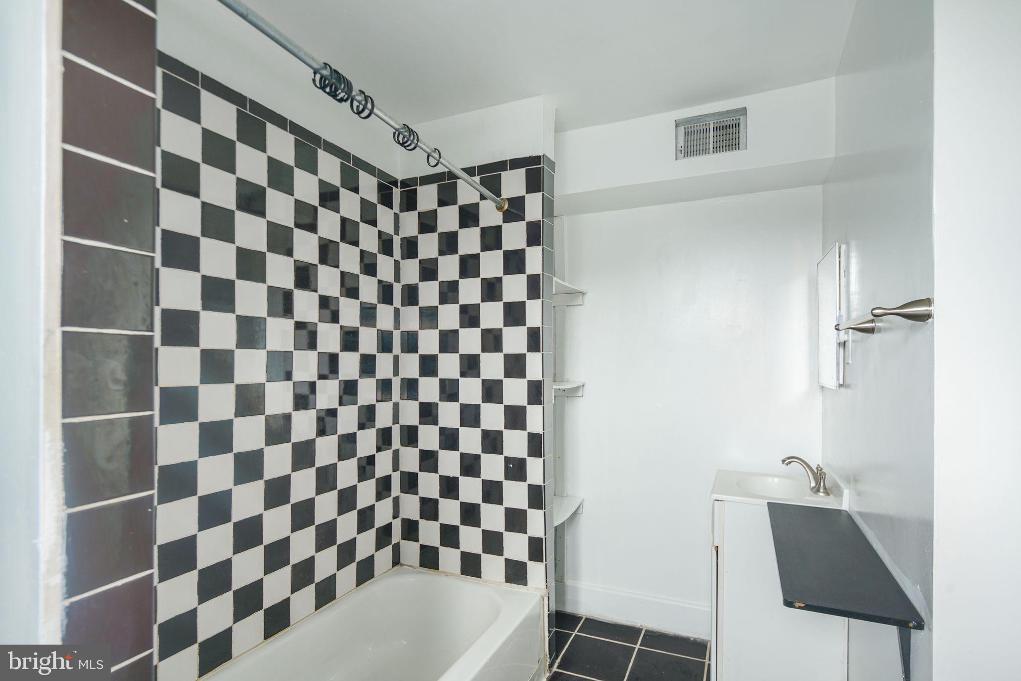 GERMANTOWN - Residential Lease