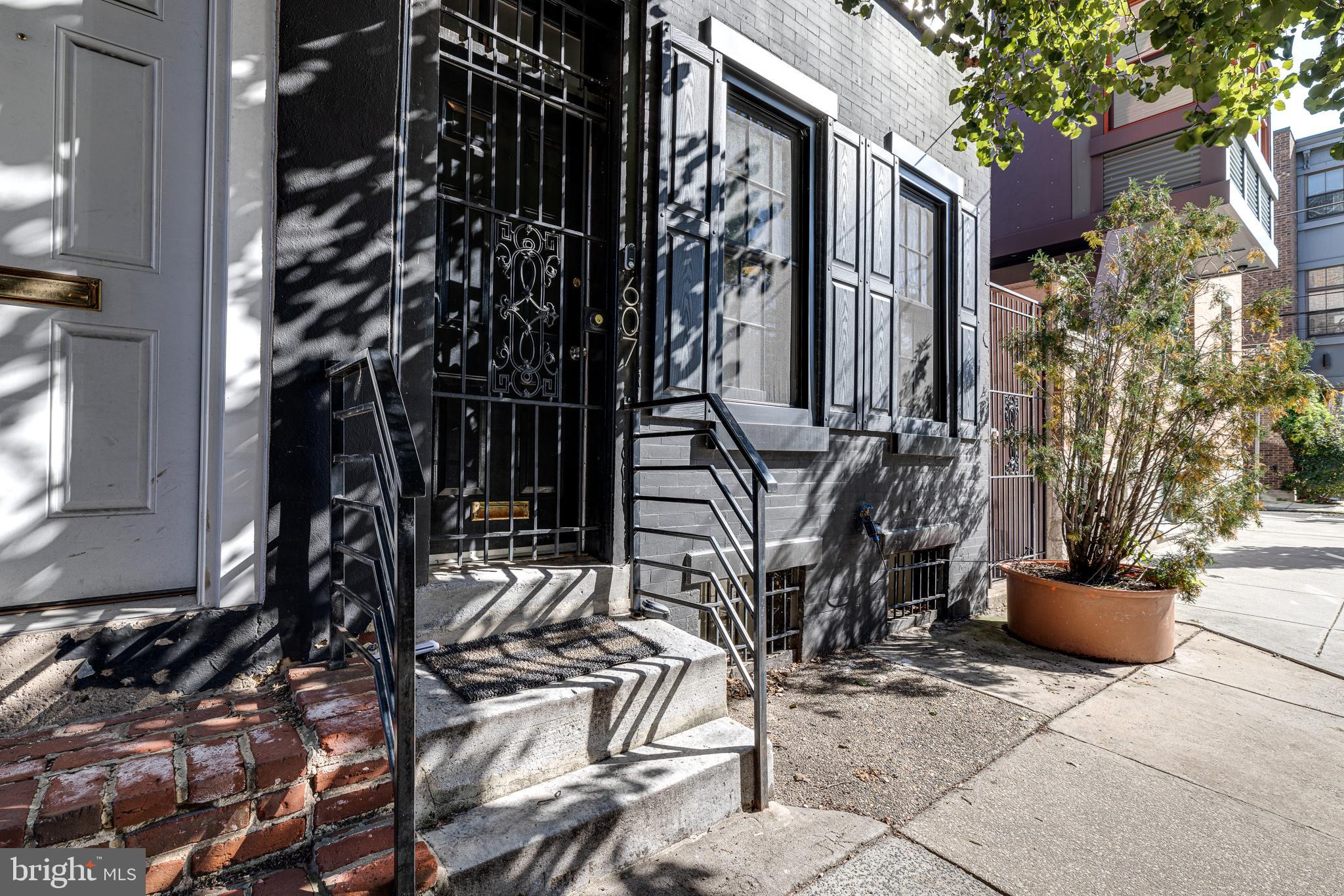 GRADUATE HOSPITAL - Residential