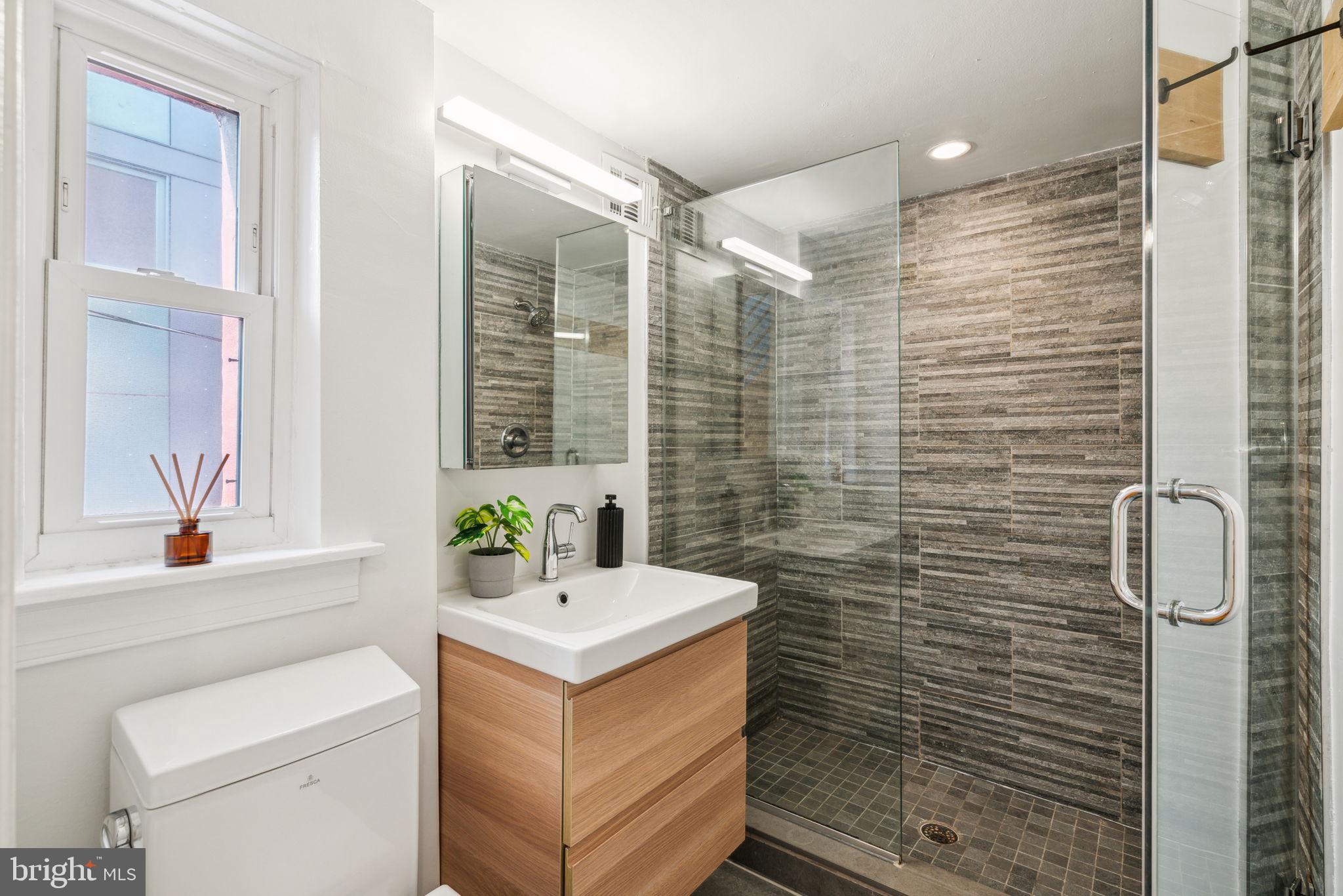 GRADUATE HOSPITAL - Residential