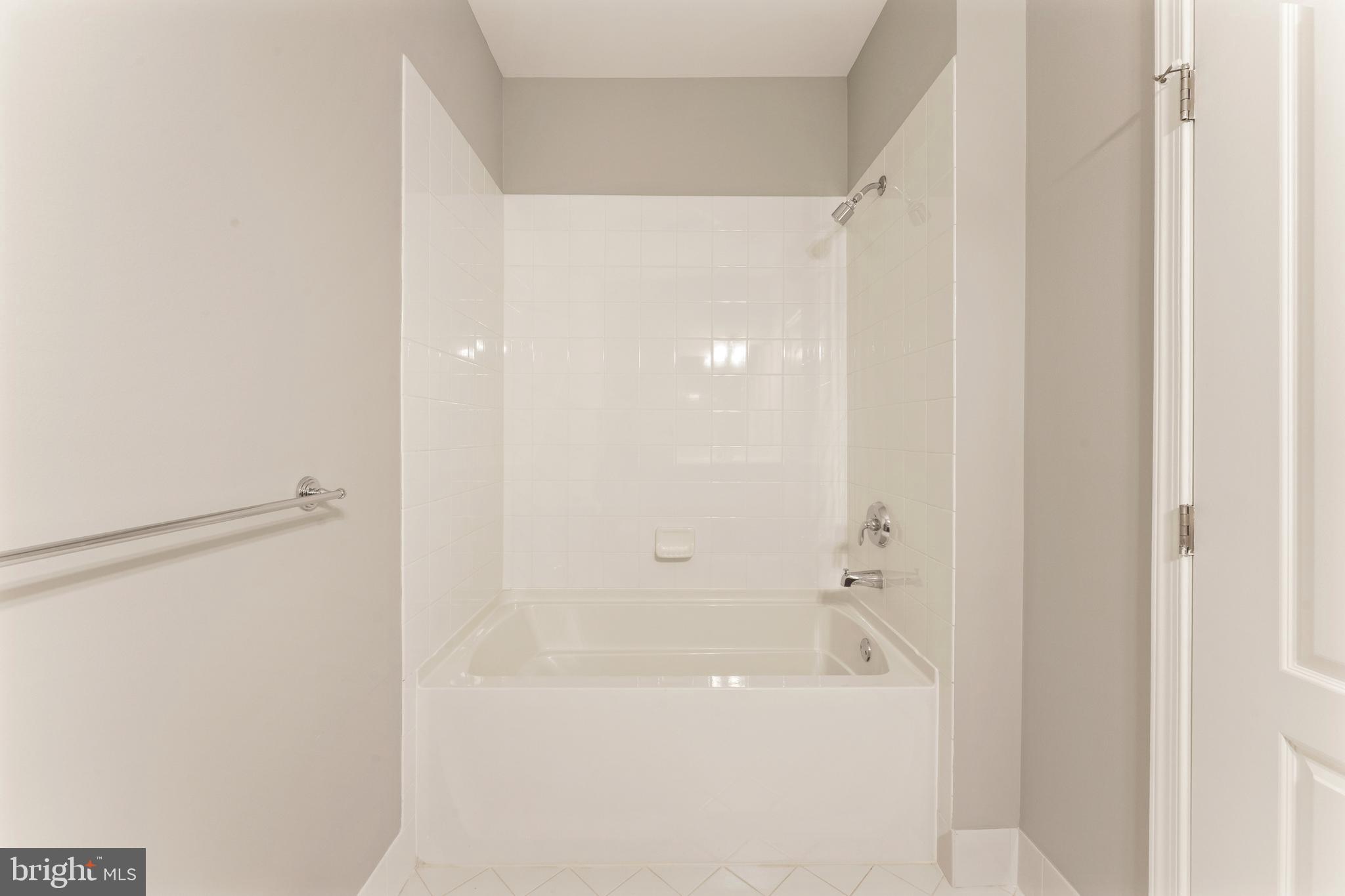 HUNTINGDON PLACE - Residential