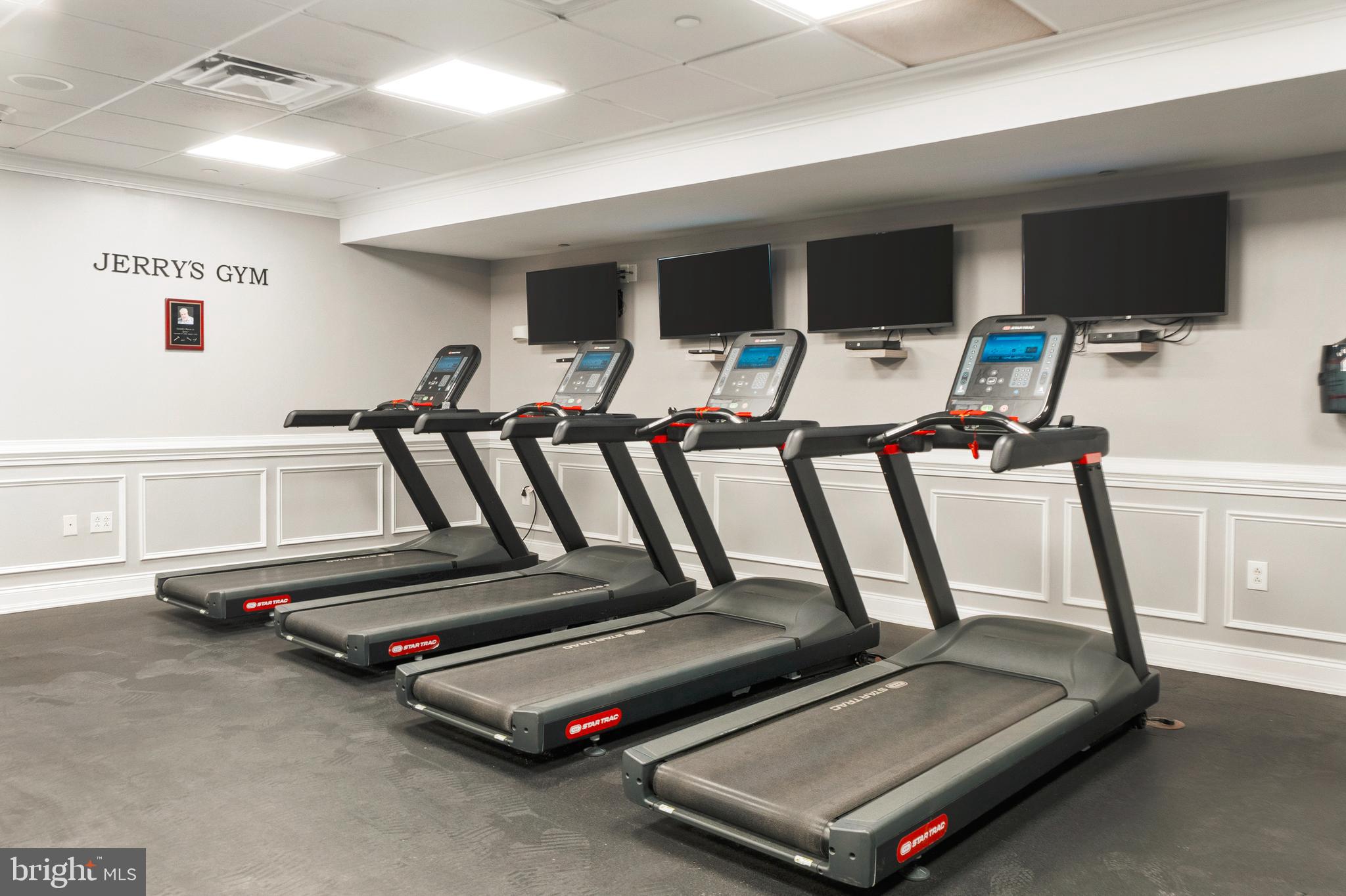 HUNTINGDON PLACE - Residential