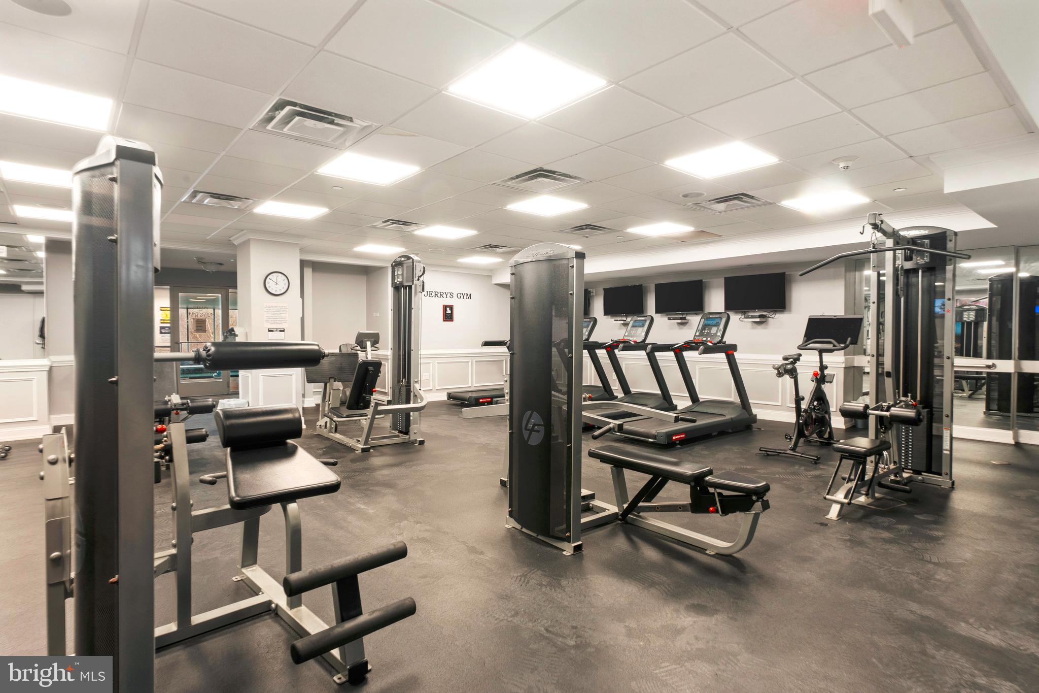 HUNTINGDON PLACE - Residential