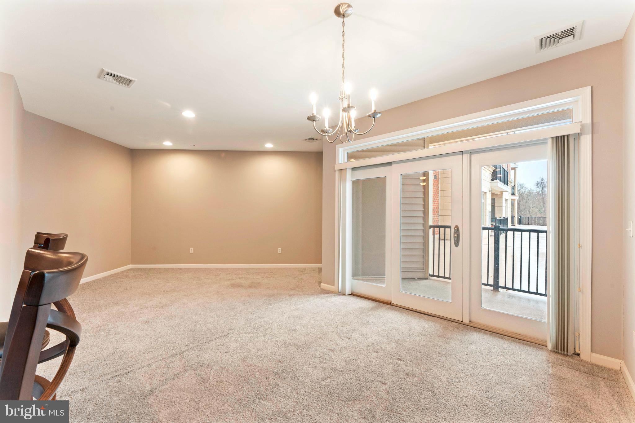 HUNTINGDON PLACE - Residential