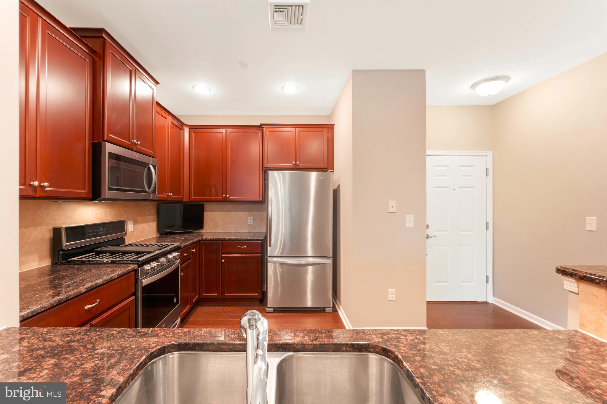 HUNTINGDON PLACE - Residential