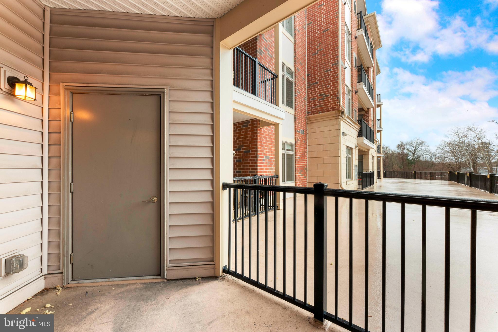 HUNTINGDON PLACE - Residential