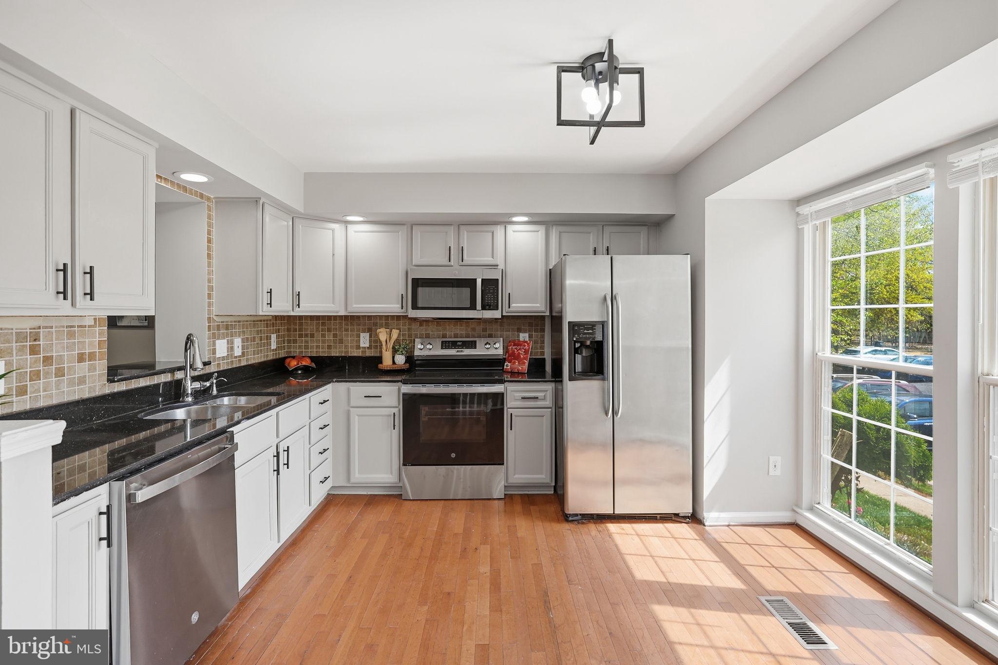 CENTRE RIDGE - Residential