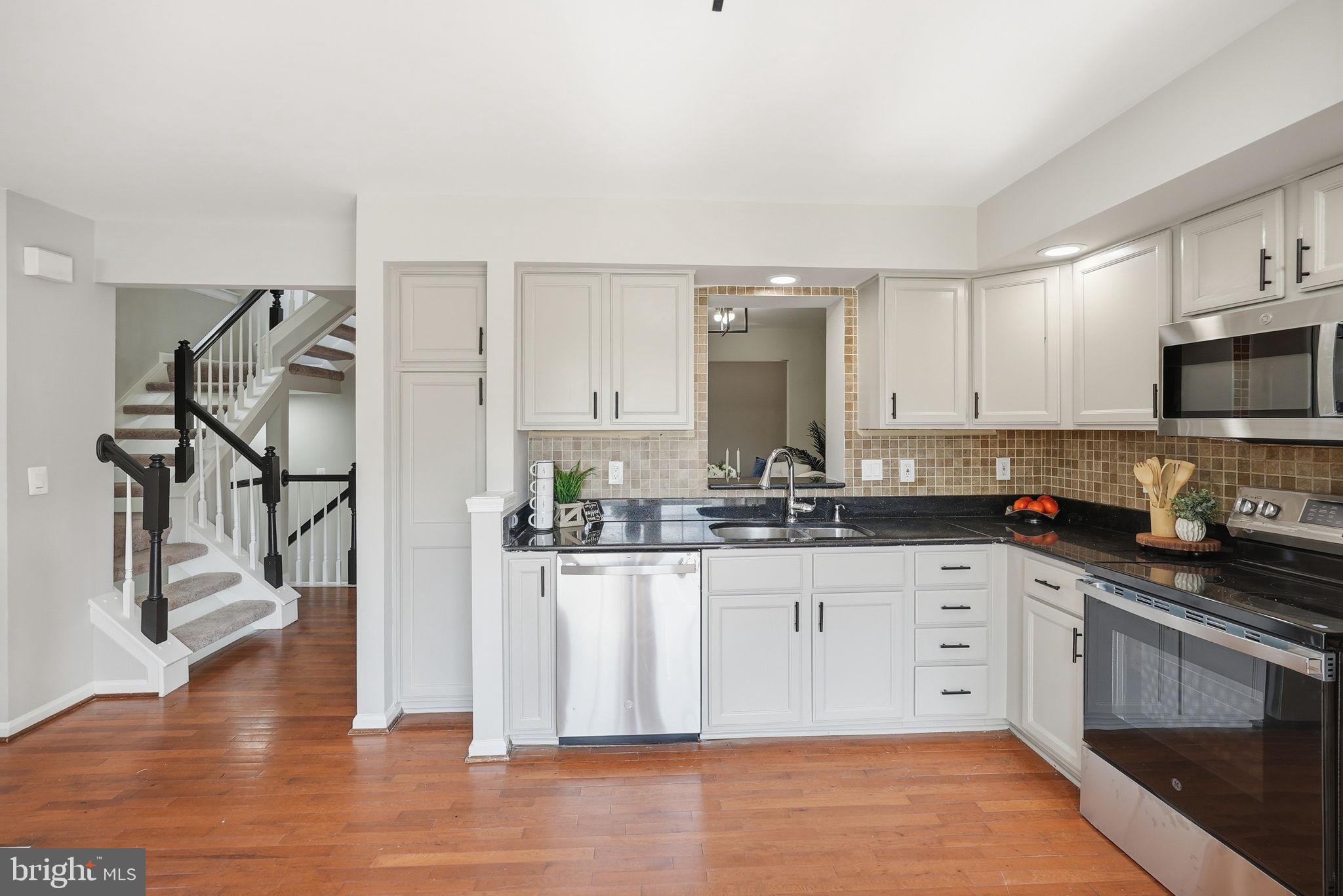 CENTRE RIDGE - Residential