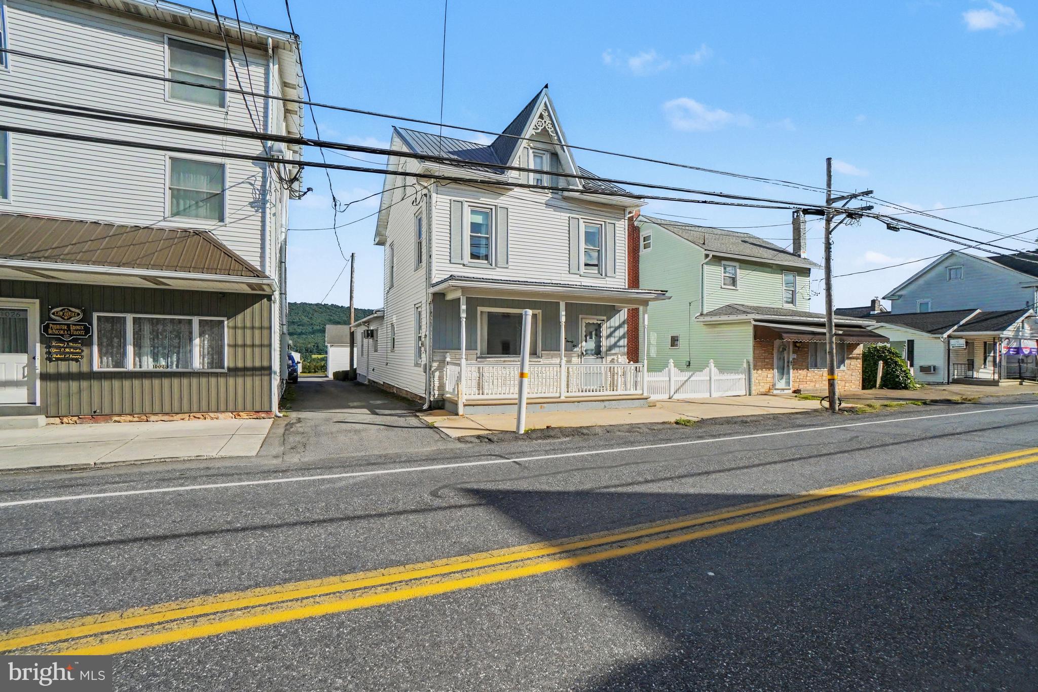 1022 W MAIN STREET
