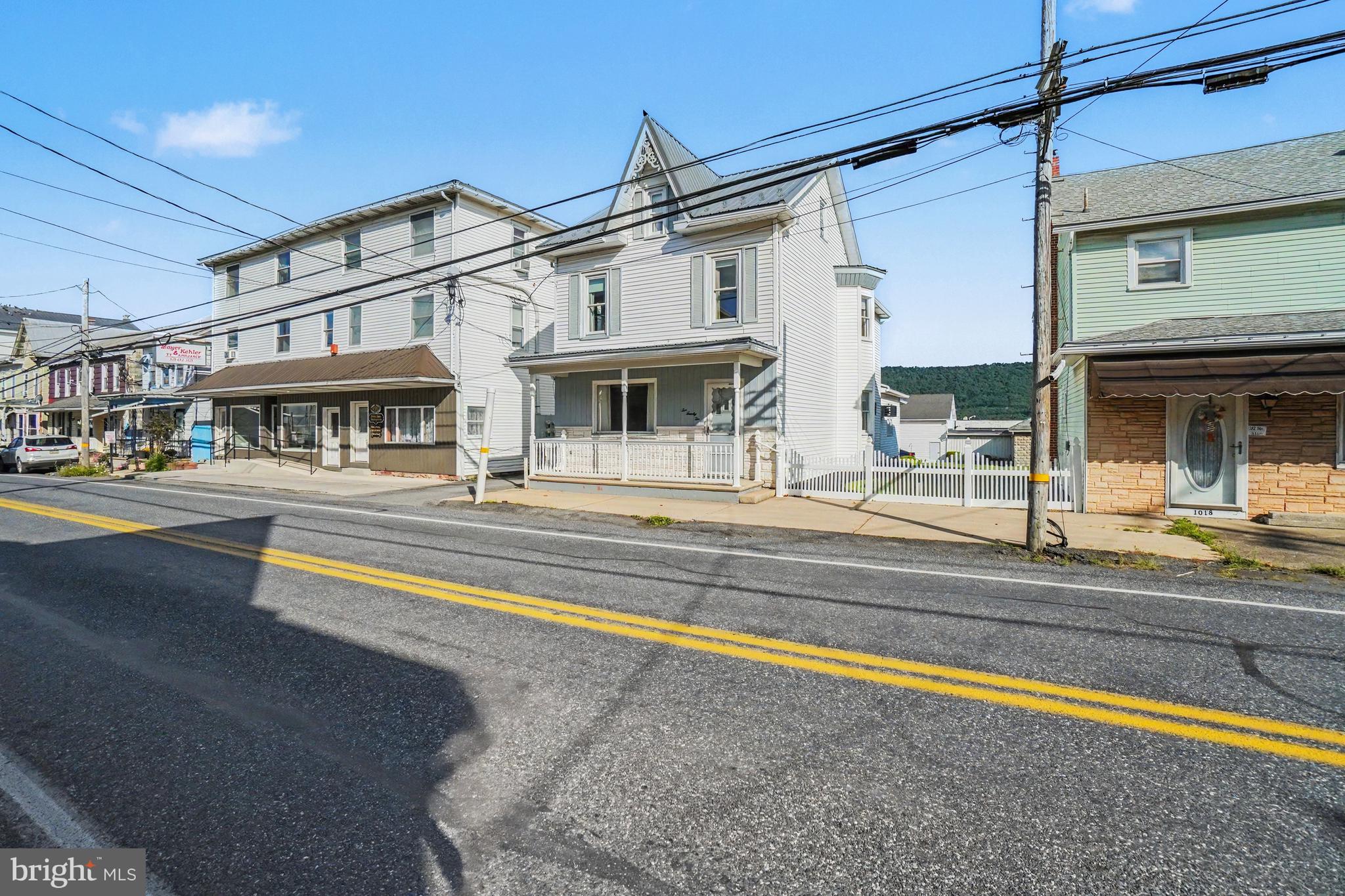 1022 W MAIN STREET
