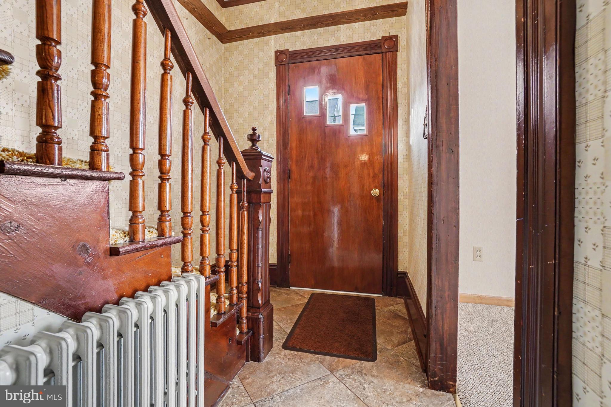 1022 W MAIN STREET