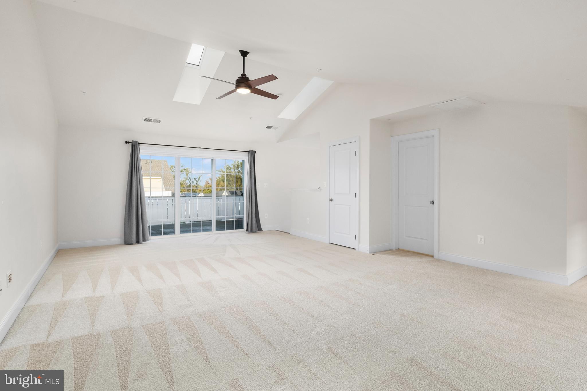 THE ENCLAVE AT ARUNDEL PRESERVE - Residential Lease