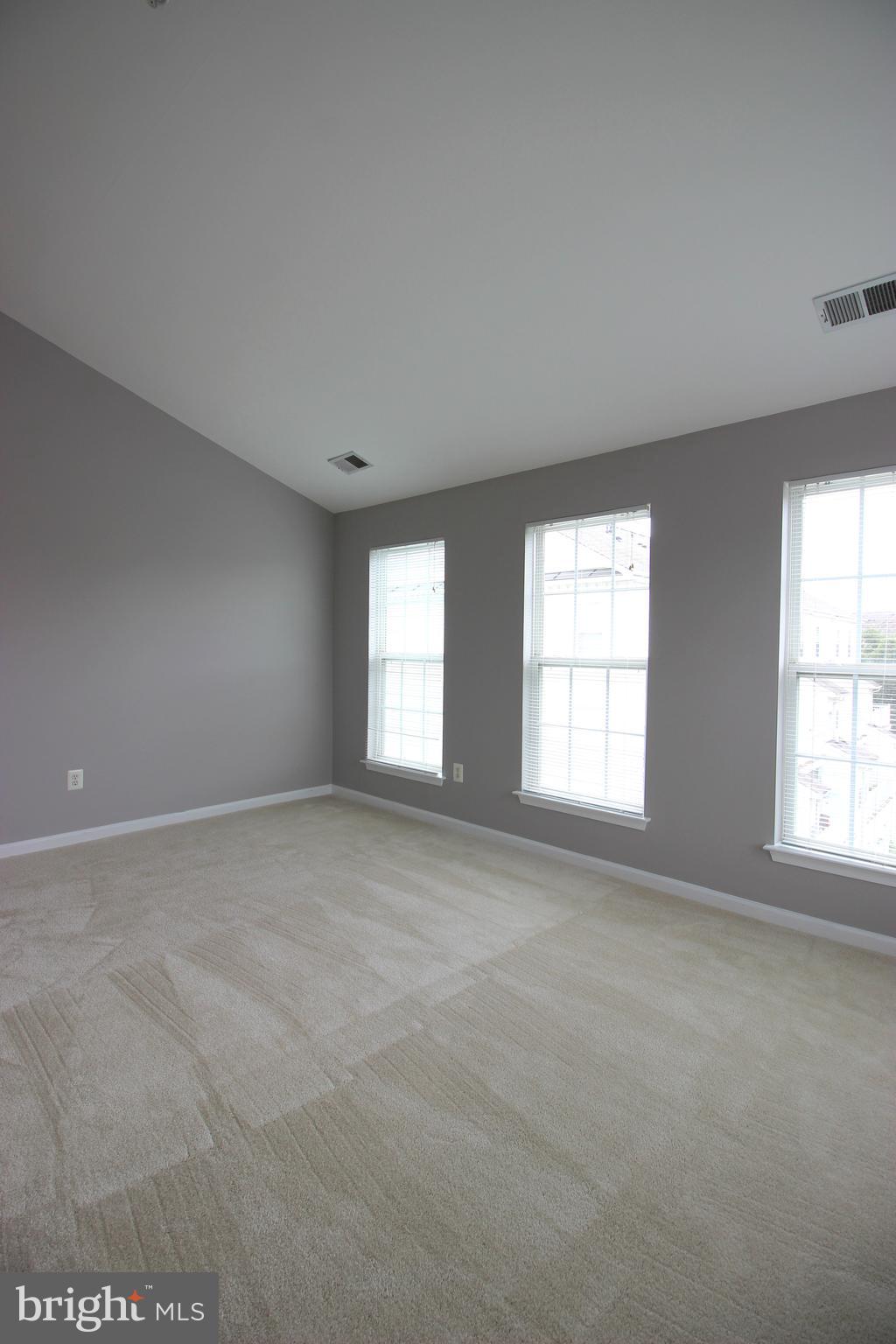 LAKELANDS - Residential Lease