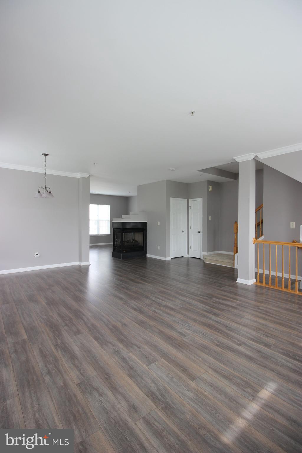 LAKELANDS - Residential Lease