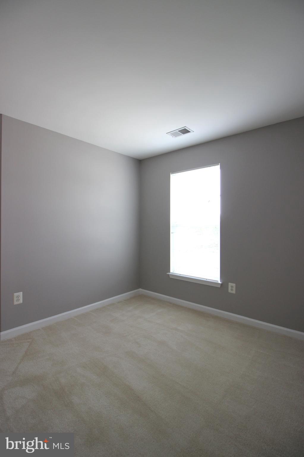 LAKELANDS - Residential Lease