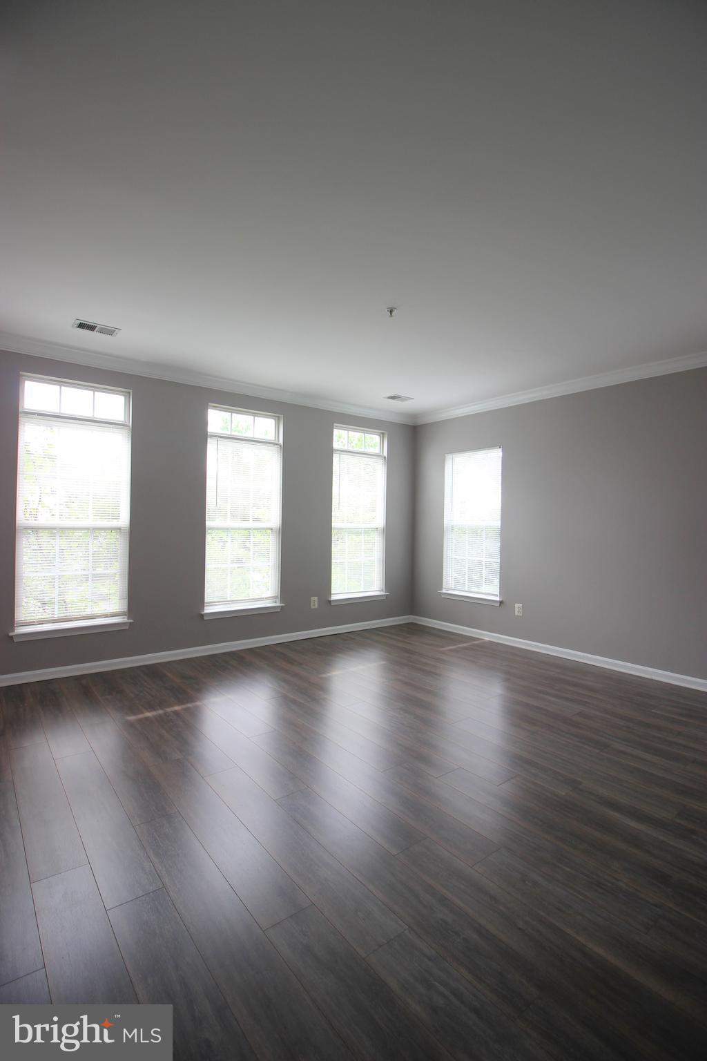 LAKELANDS - Residential Lease