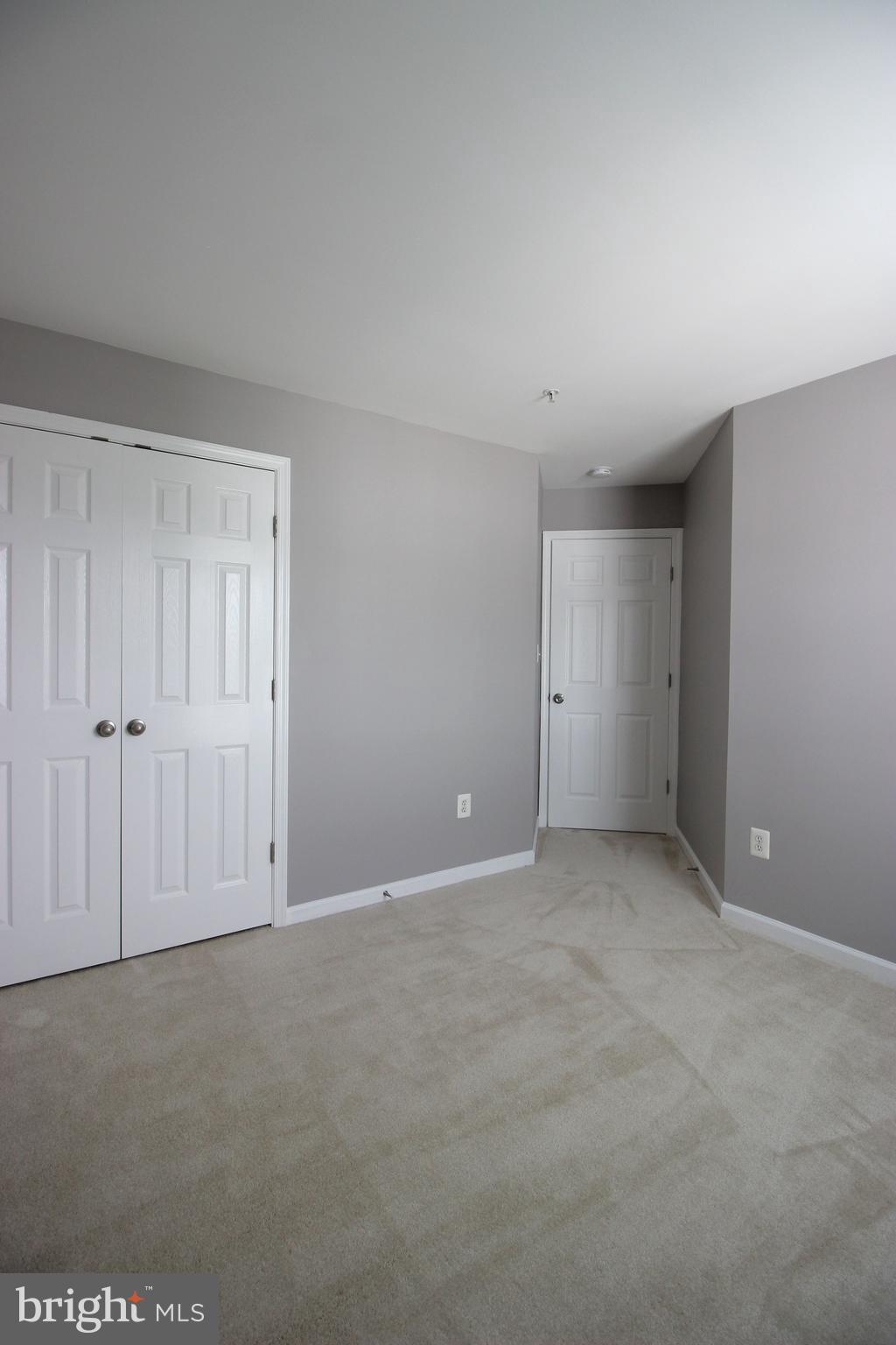 LAKELANDS - Residential Lease