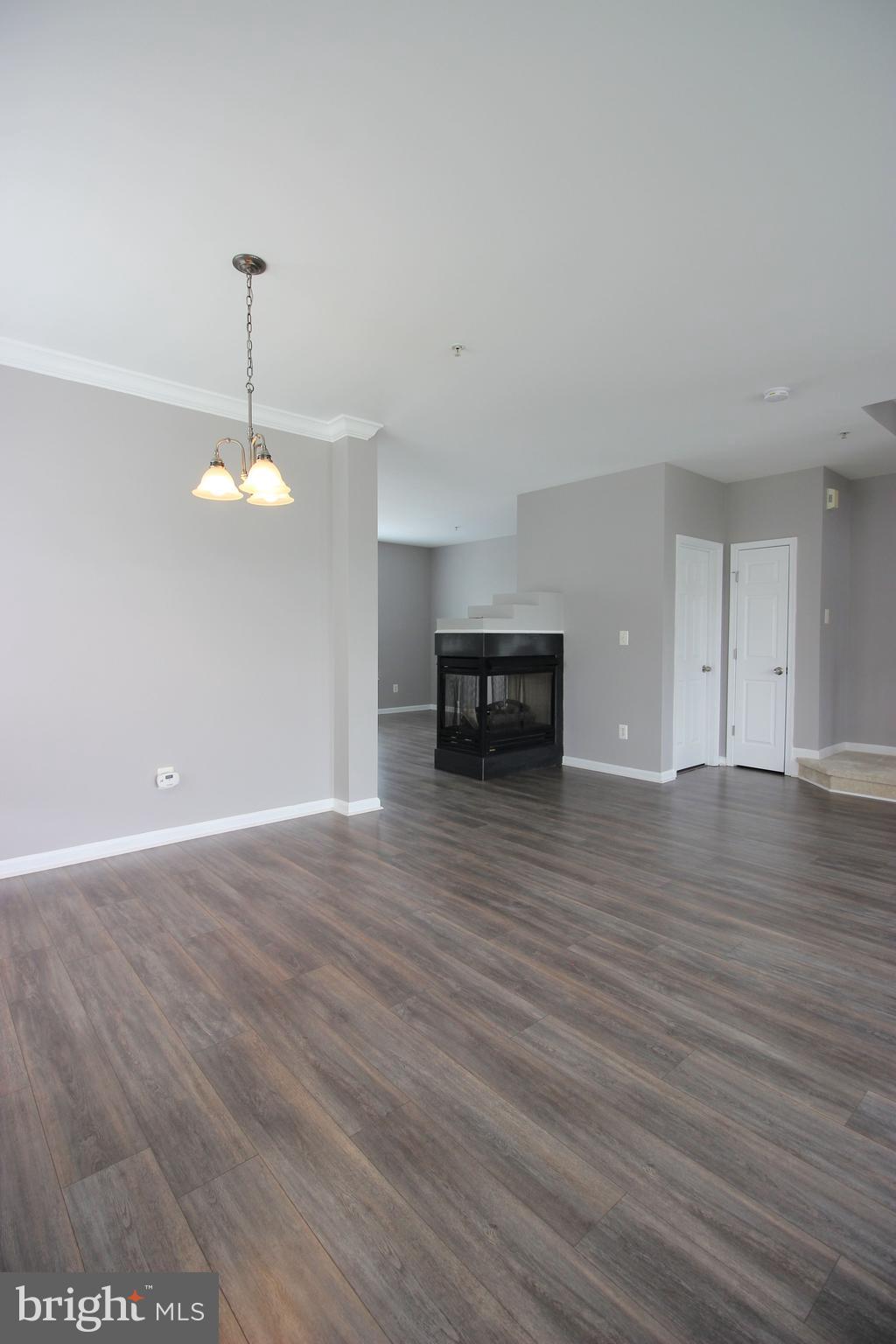 LAKELANDS - Residential Lease