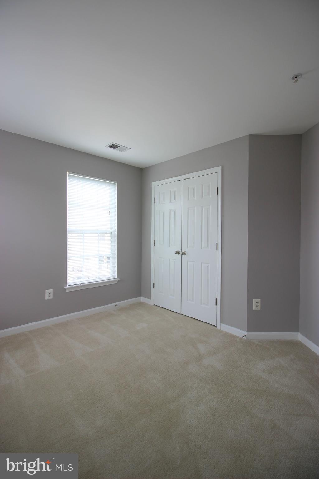 LAKELANDS - Residential Lease