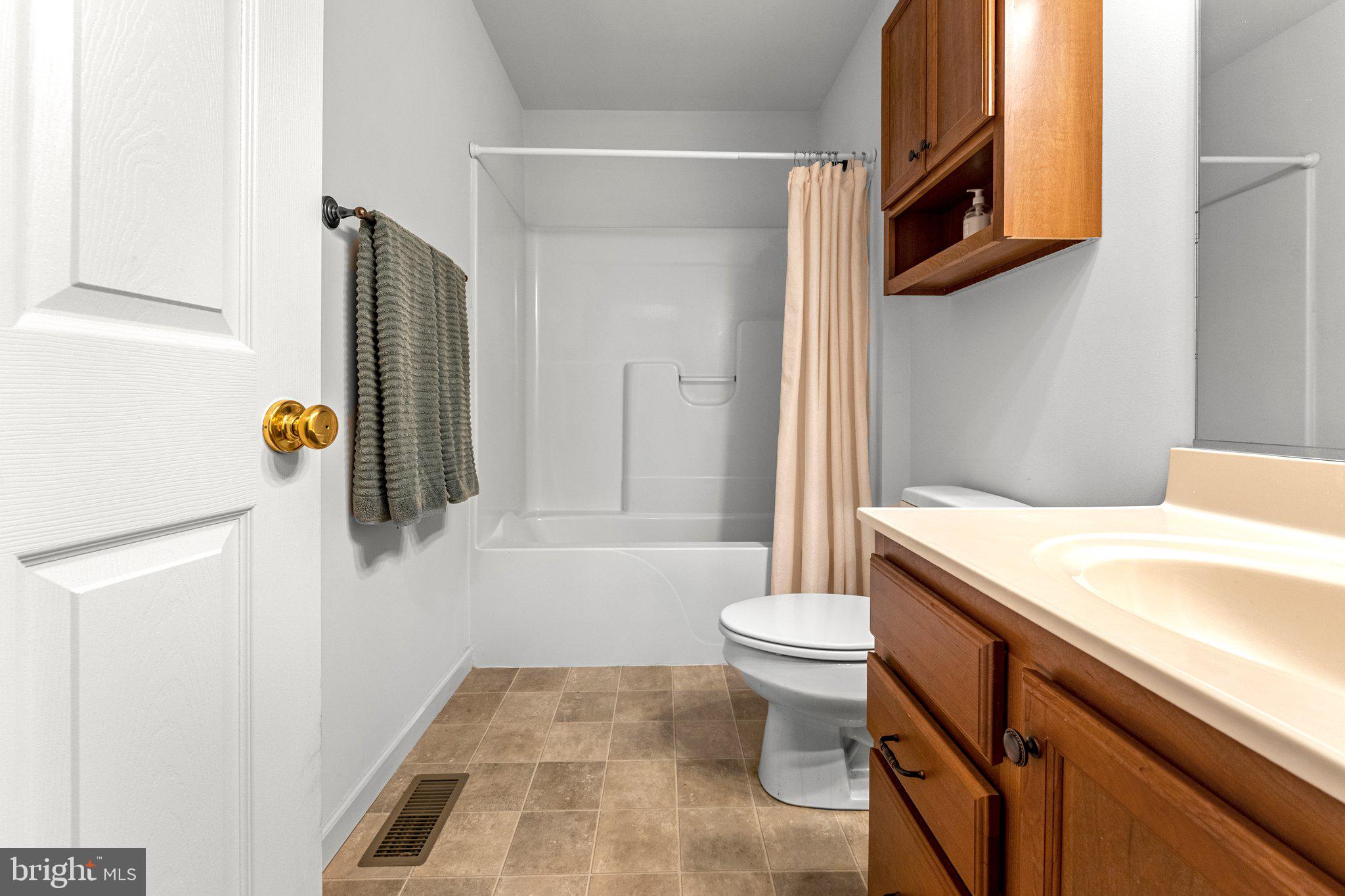 CABIN POINT - Residential