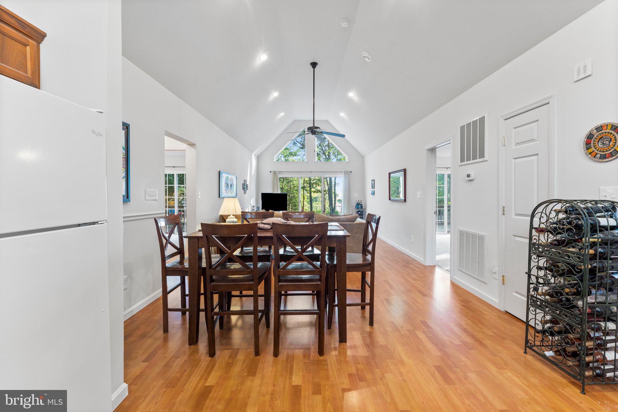 CABIN POINT - Residential