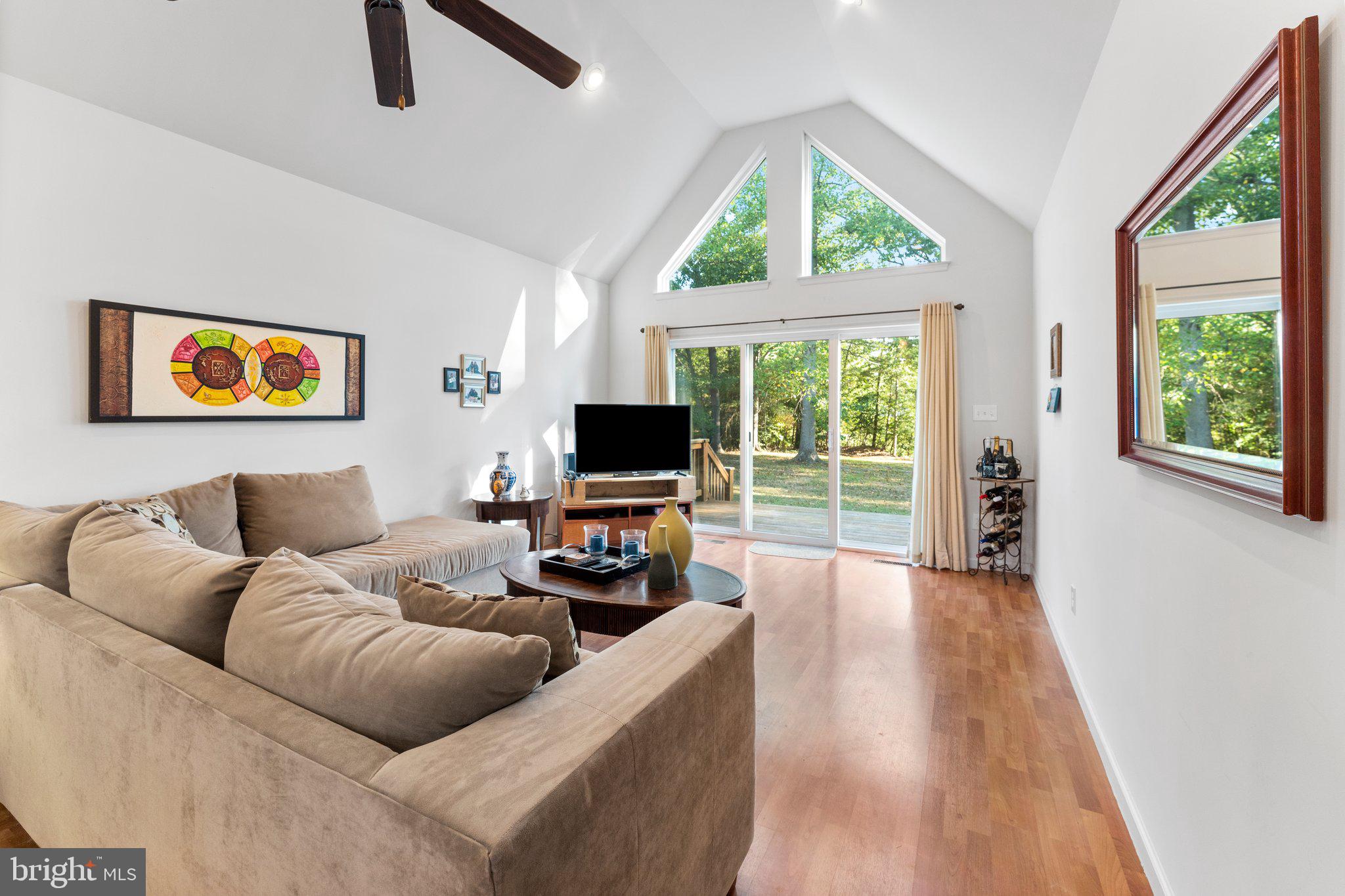 CABIN POINT - Residential