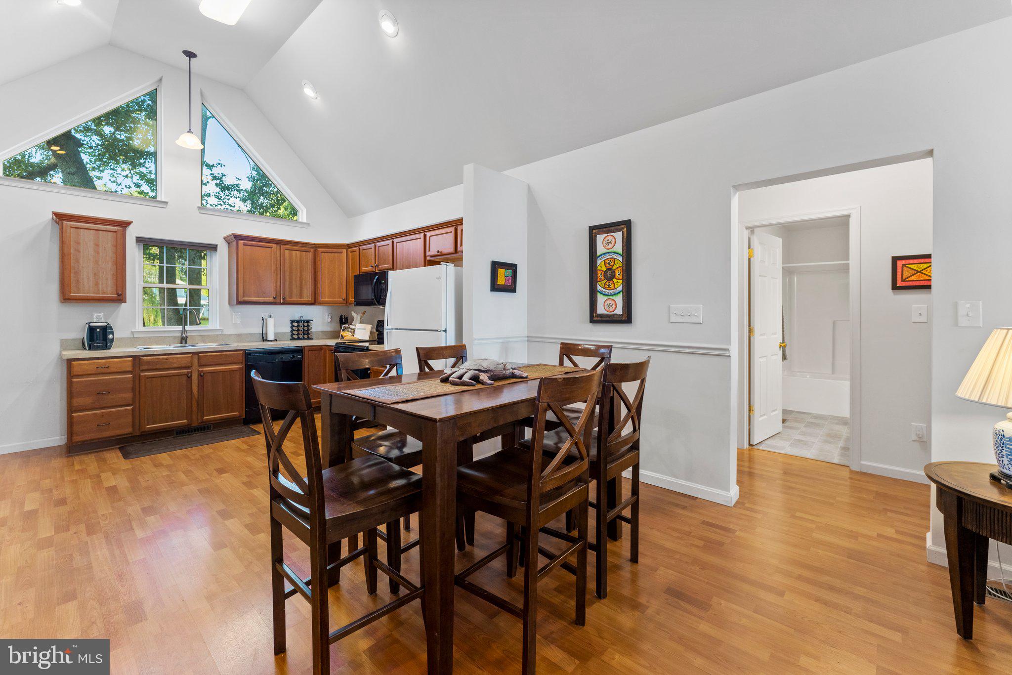 CABIN POINT - Residential