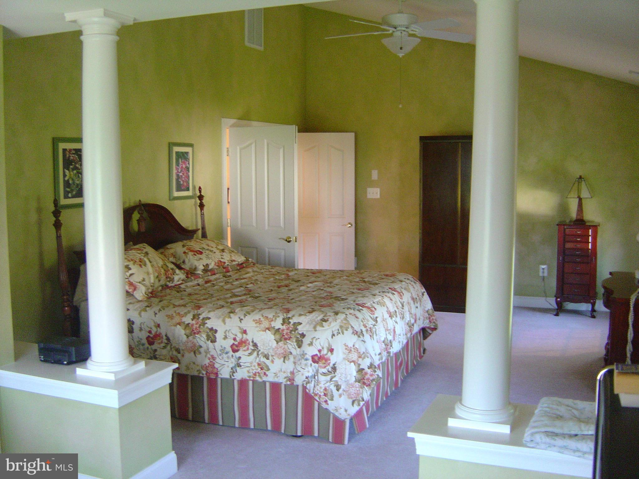 CROSS POINT - Residential Lease